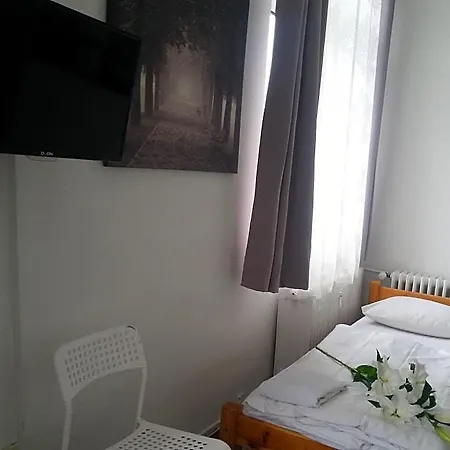 Komet Hotel 3*